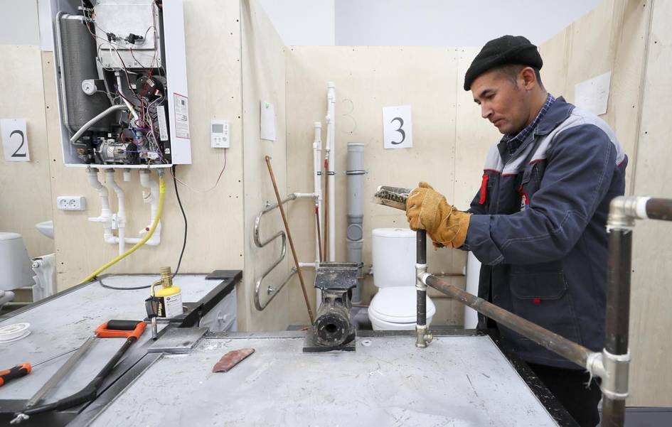 Rossiyada 2025-yilda 100 mingdan ortiq o‘zbekistonlik ish bilan ta’minlandi